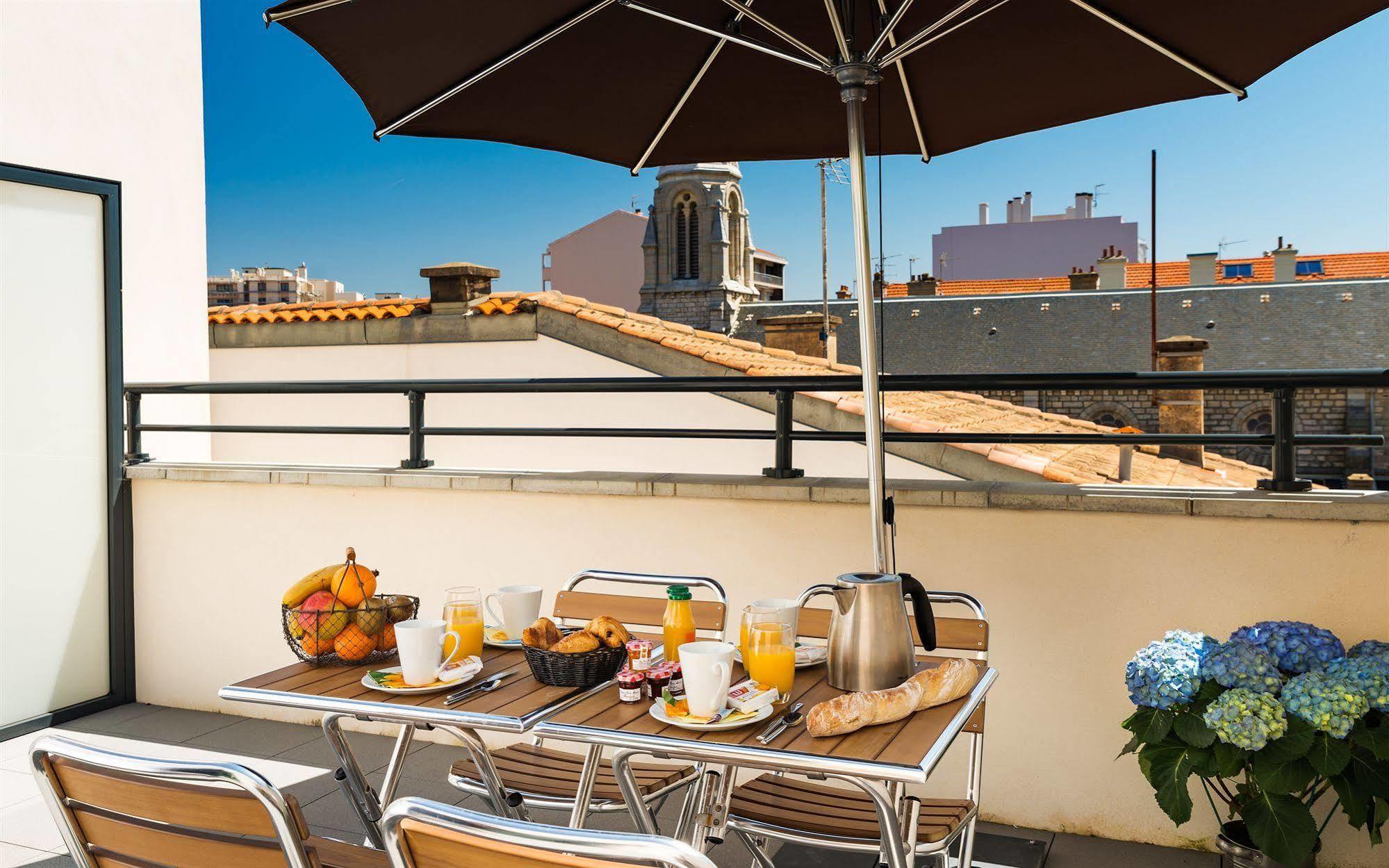 Lagrange Les Patios Eugénie 4*